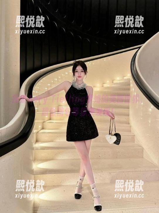 Aery Tiefling 探索Aery Tiefling学姐的美图世界,超值图包等你来发现!